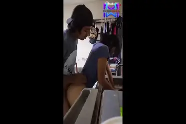 bokep indo sodok pantat istri lagi nyuci piring