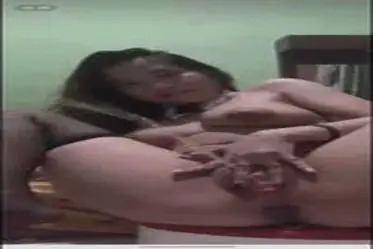 Janda Muda Sonia Kusuma Pamer Memek Becek